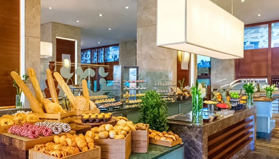 هتل سوئیس اوتل بویوک افس ازمیر